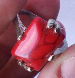 Bague howlite rouge rect 1